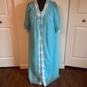 ILGWU Vintage nightgown & robe